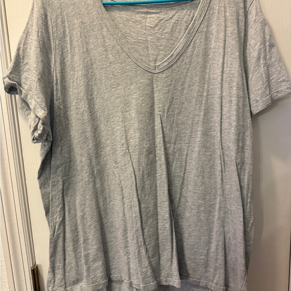 Aerie Light Gray V-Neck Tee